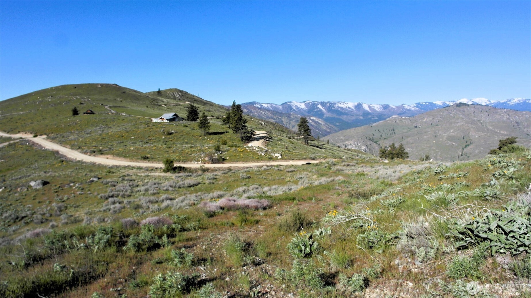 31 Cowboy Road , Methow, WA 98834