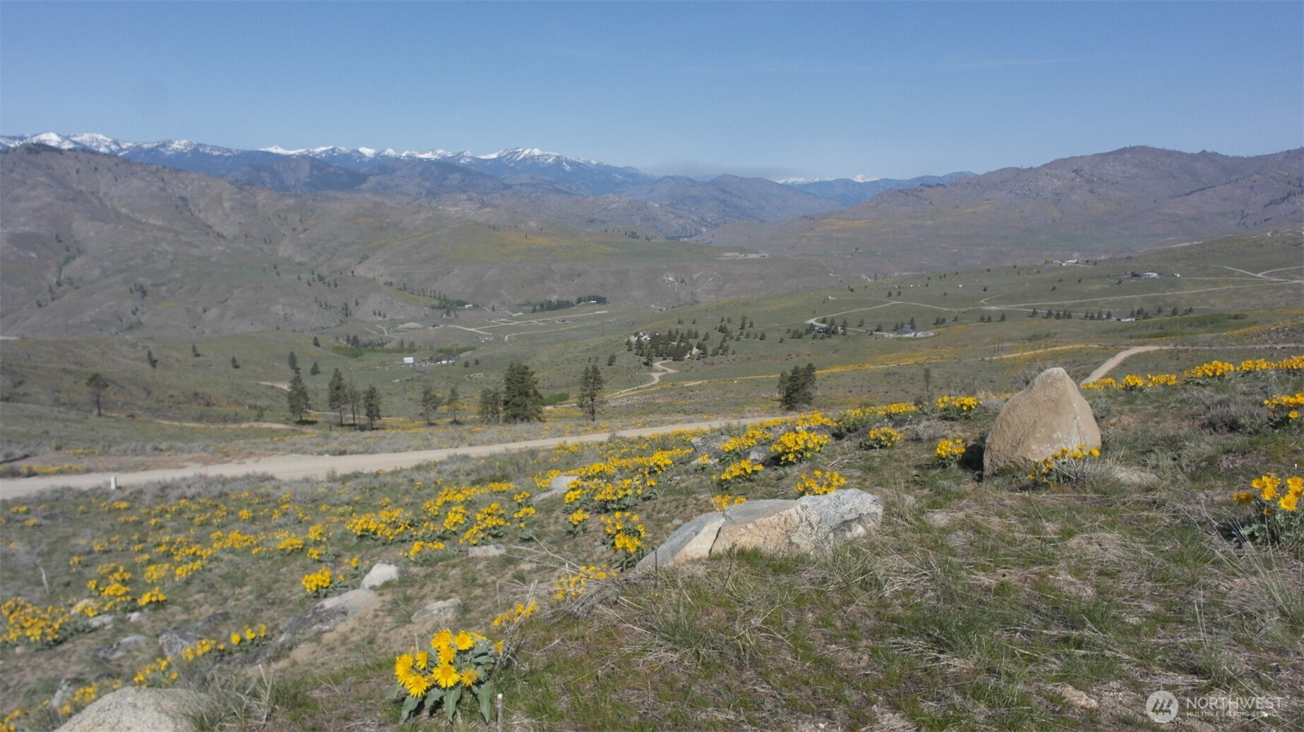 31 Cowboy Road , Methow, WA 98834