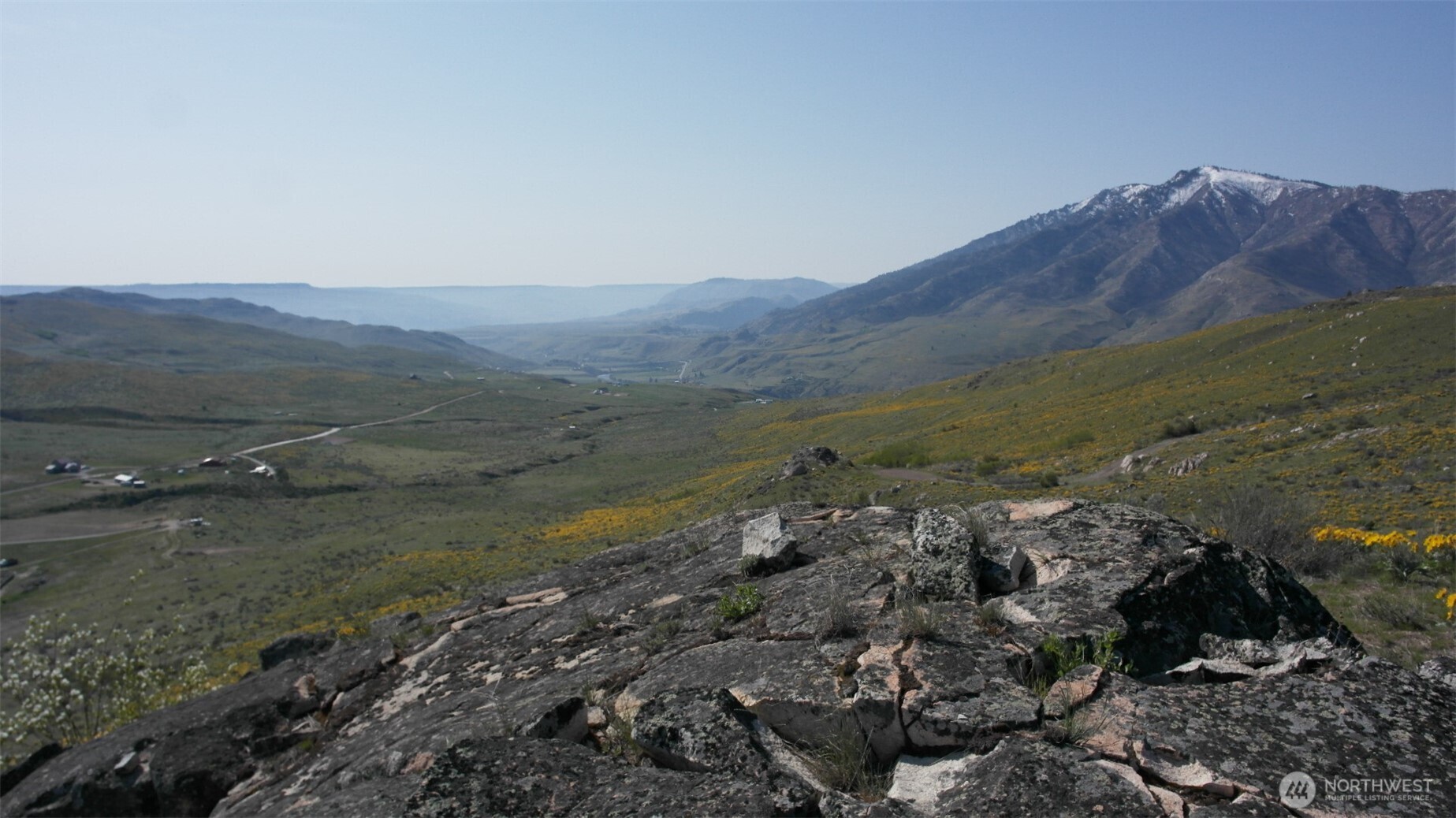 31 Cowboy Road , Methow, WA 98834