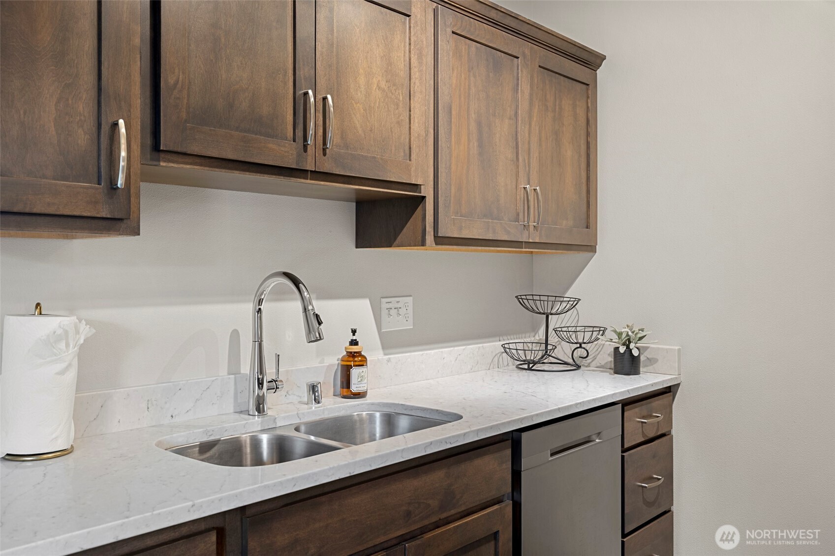 623 Morris Street #B 2, La Conner, WA 98257