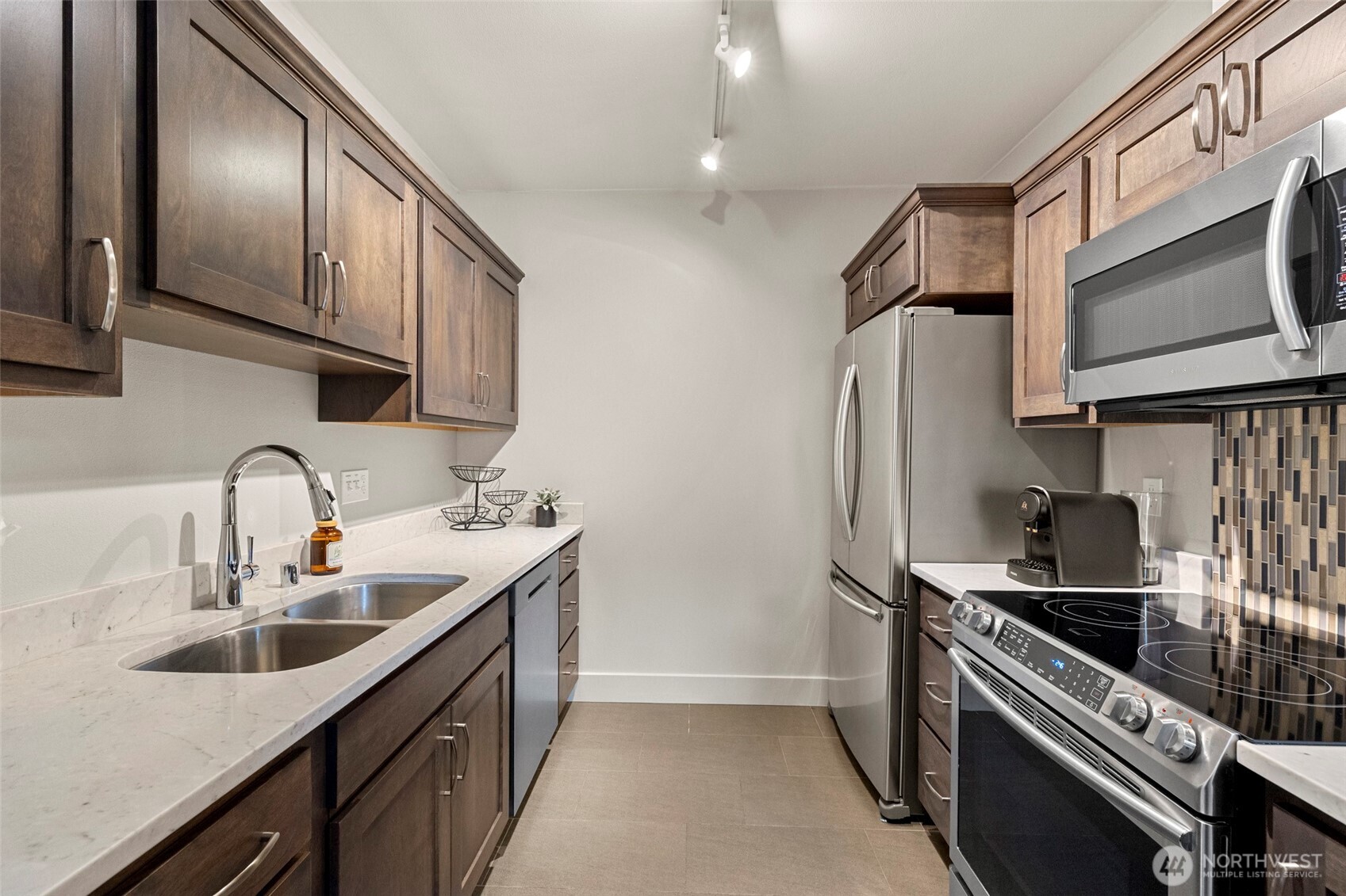 623 Morris Street #B 2, La Conner, WA 98257