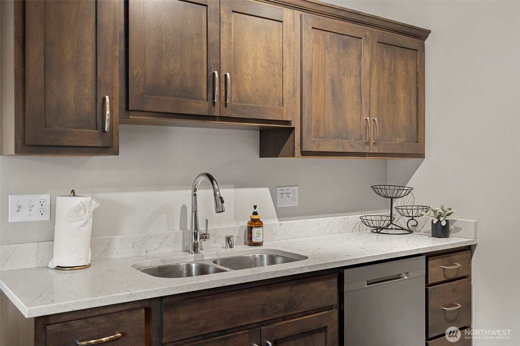 623 Morris Street #B 2, La Conner, WA 98257