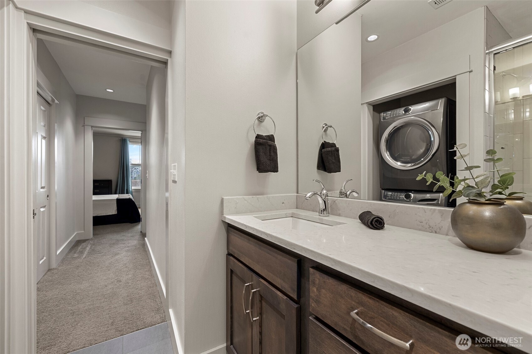 623 Morris Street #B 2, La Conner, WA 98257