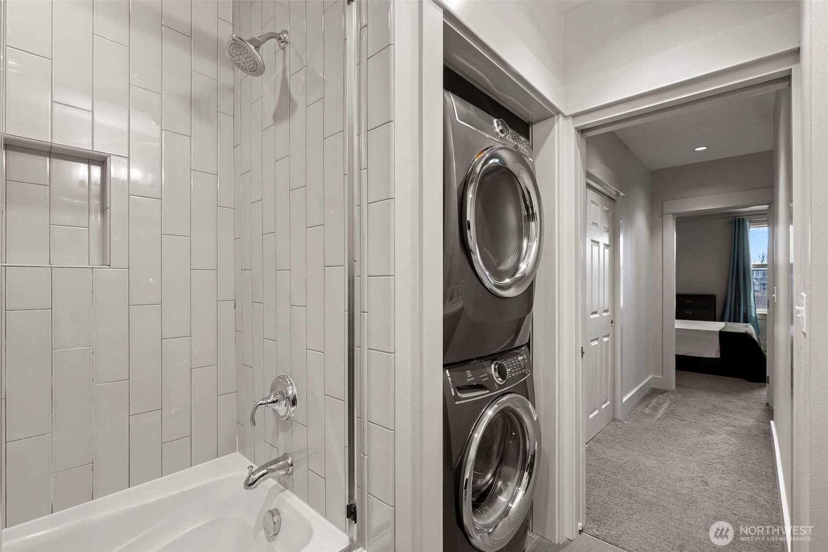 623 Morris Street #B 2, La Conner, WA 98257