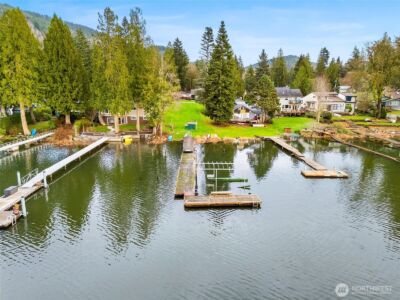 299 Friday Creek Road , Bellingham, WA 98229