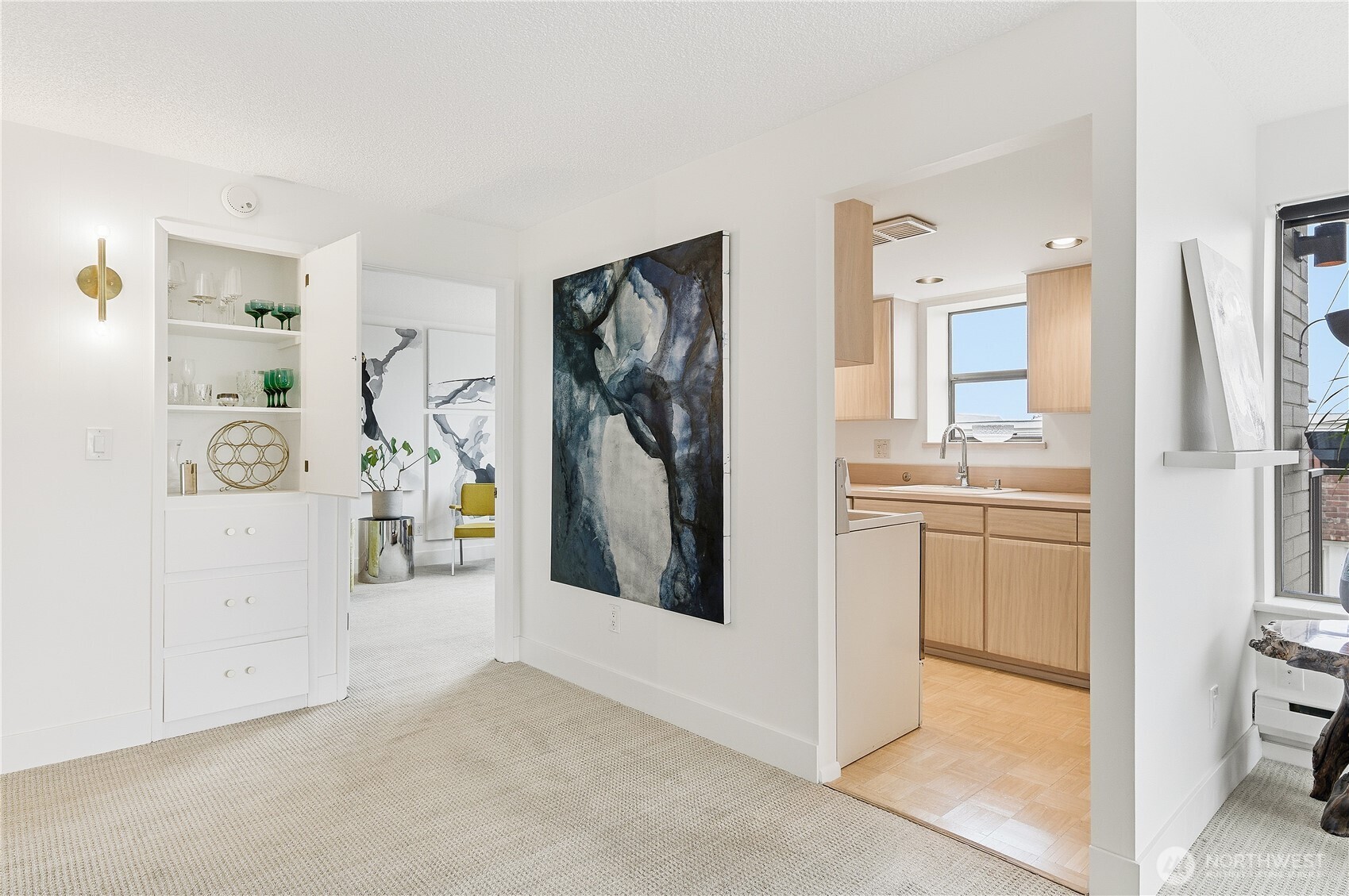 912 3rd Avenue W #202, Seattle, WA 98119