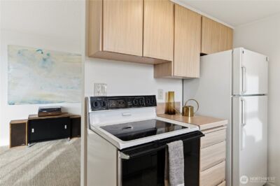 912 3rd Avenue W #202, Seattle, WA 98119 - Photo 17