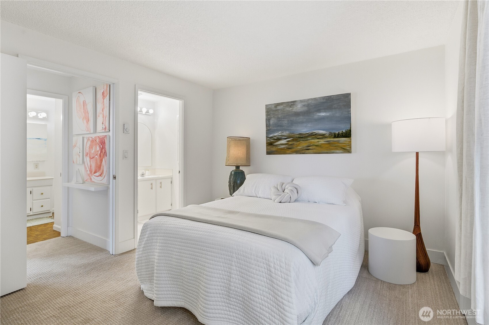 912 3rd Avenue W #202, Seattle, WA 98119