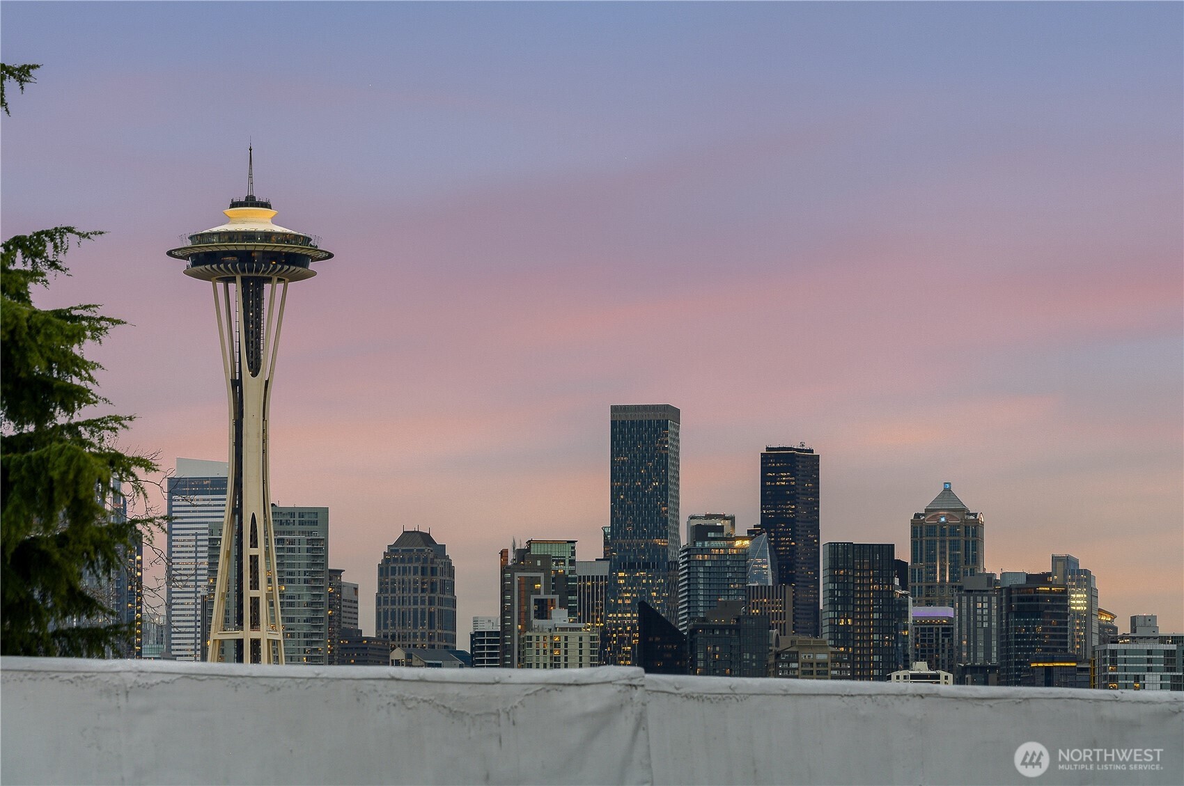 912 3rd Avenue W #202, Seattle, WA 98119