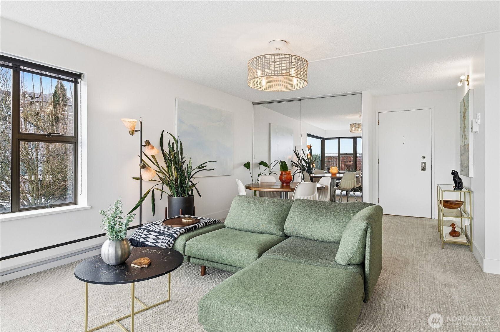 912 3rd Avenue W #202, Seattle, WA 98119