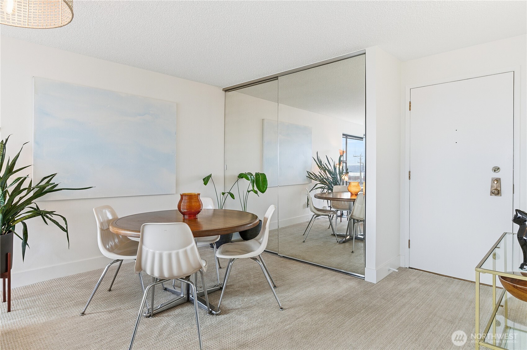 912 3rd Avenue W #202, Seattle, WA 98119