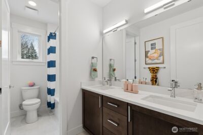 24922 SE 17th Street #1, Sammamish, WA 98075 - Photo 34
