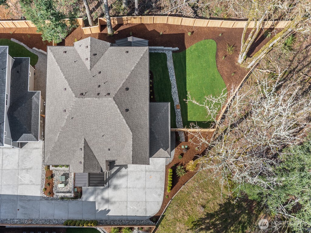 24922 SE 17th Street #1, Sammamish, WA 98075