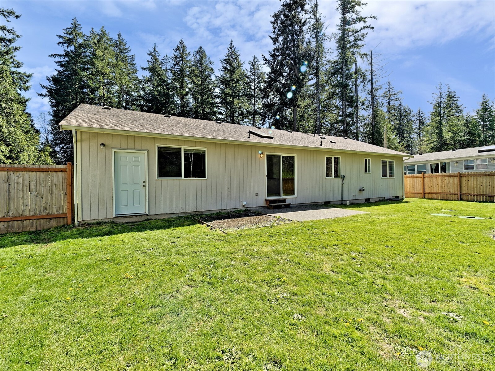 301 E Timberlake Drive , Shelton, WA 98584
