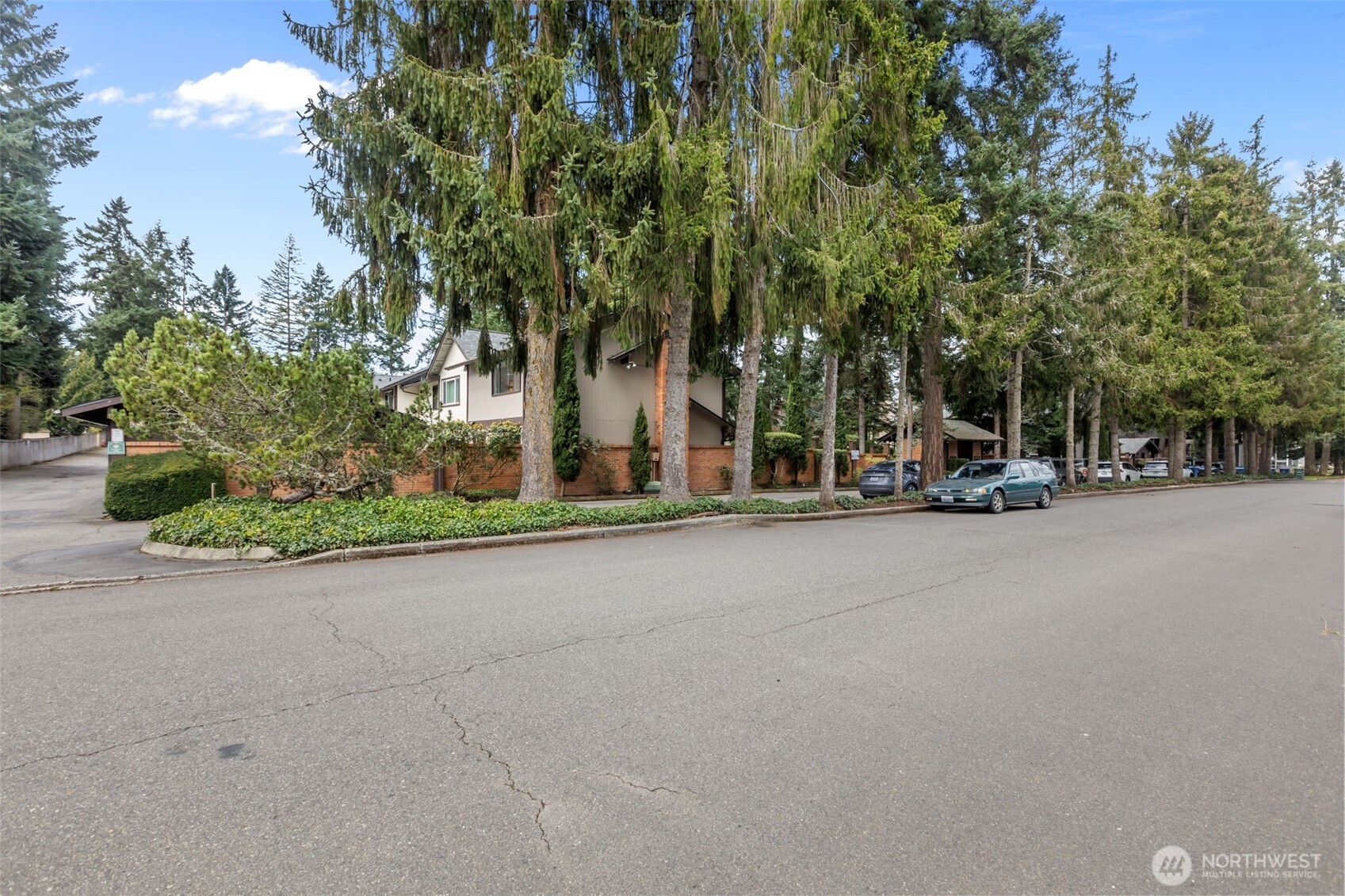 1717 150th Avenue SE #1, Bellevue, WA 98007