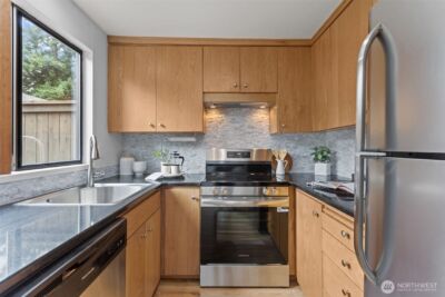 1717 150th Avenue SE #1, Bellevue, WA 98007 - Photo 7