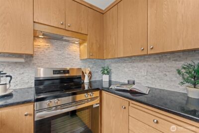 1717 150th Avenue SE #1, Bellevue, WA 98007 - Photo 8