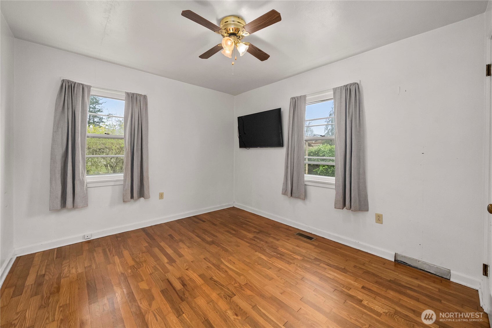 15412 Portland Avenue SW, Lakewood, WA 98498