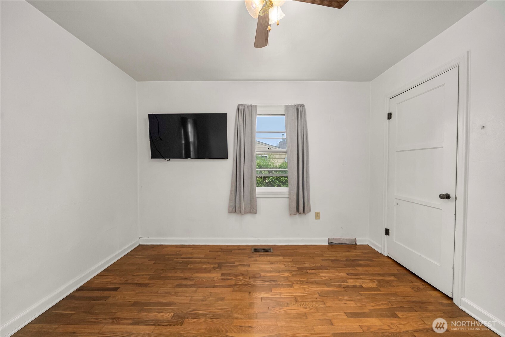 15412 Portland Avenue SW, Lakewood, WA 98498