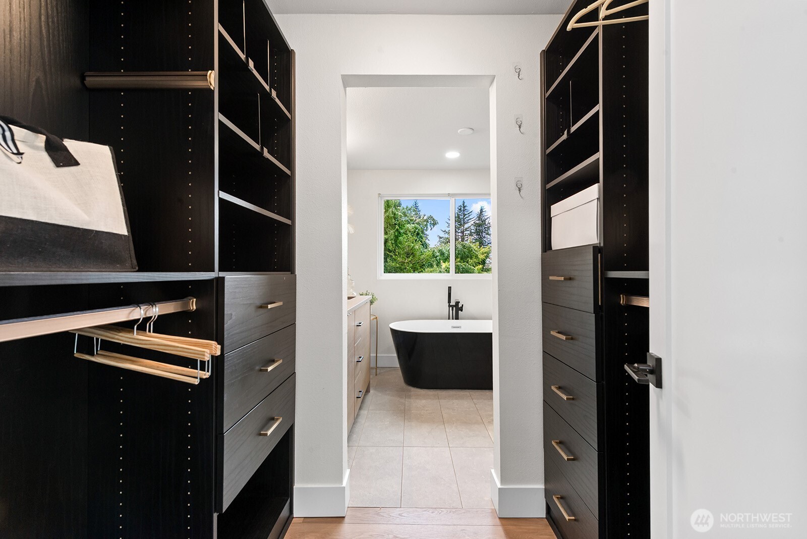 10925 NE 117th Place , Kirkland, WA 98034