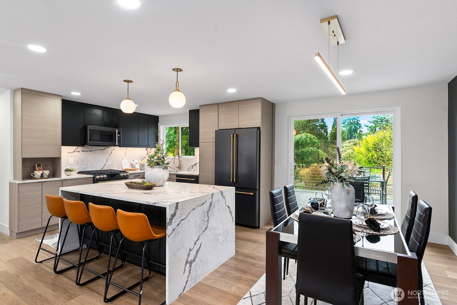 10925 NE 117th Place , Kirkland, WA 98034