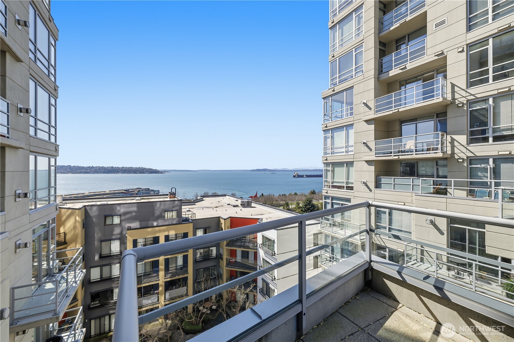 2929 1st Avenue ##201, Seattle, WA 98121-3019