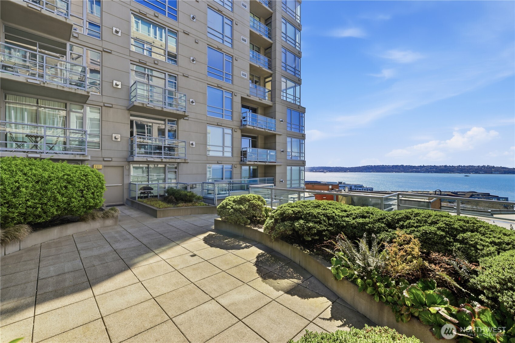 2929 1st Avenue ##201, Seattle, WA 98121-3019