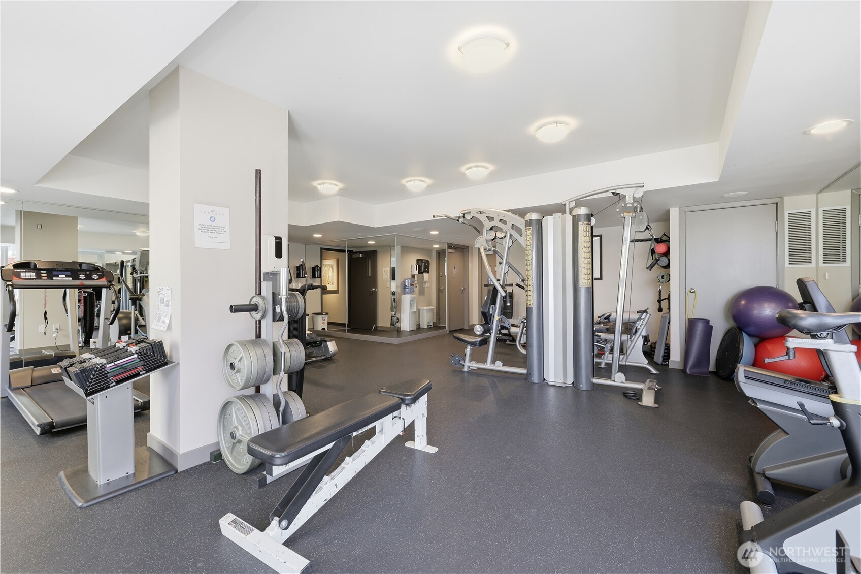 2929 1st Avenue ##201, Seattle, WA 98121-3019