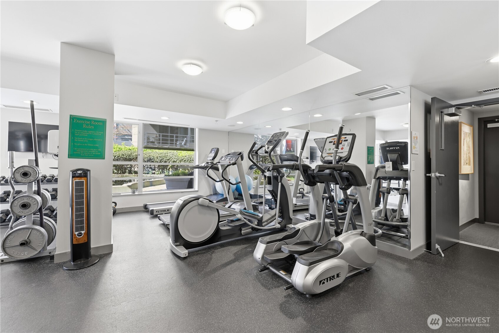 2929 1st Avenue ##201, Seattle, WA 98121-3019