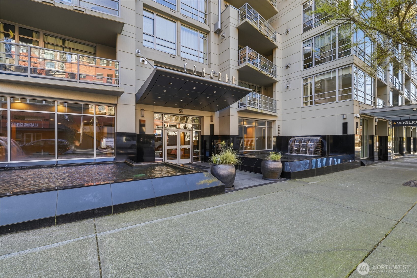 2929 1st Avenue ##201, Seattle, WA 98121-3019