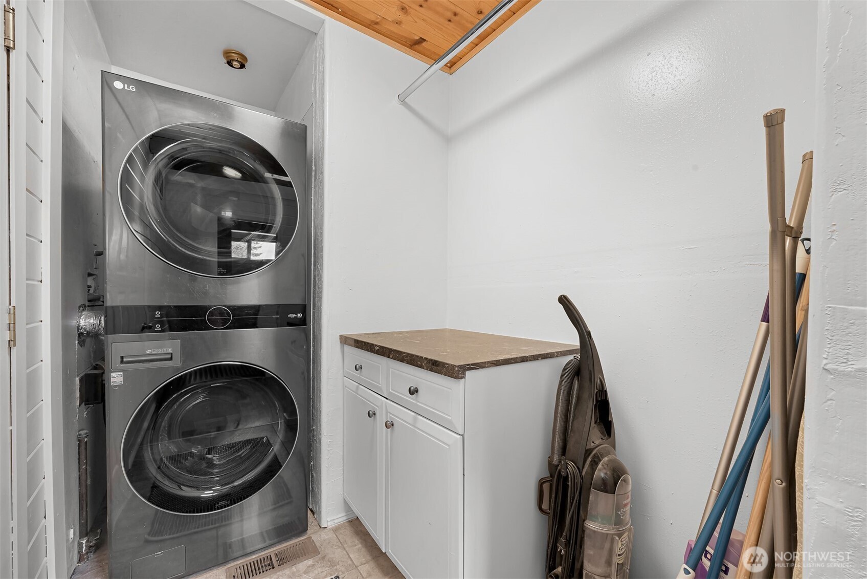 2365 Pine Drive , Ferndale, WA 98248