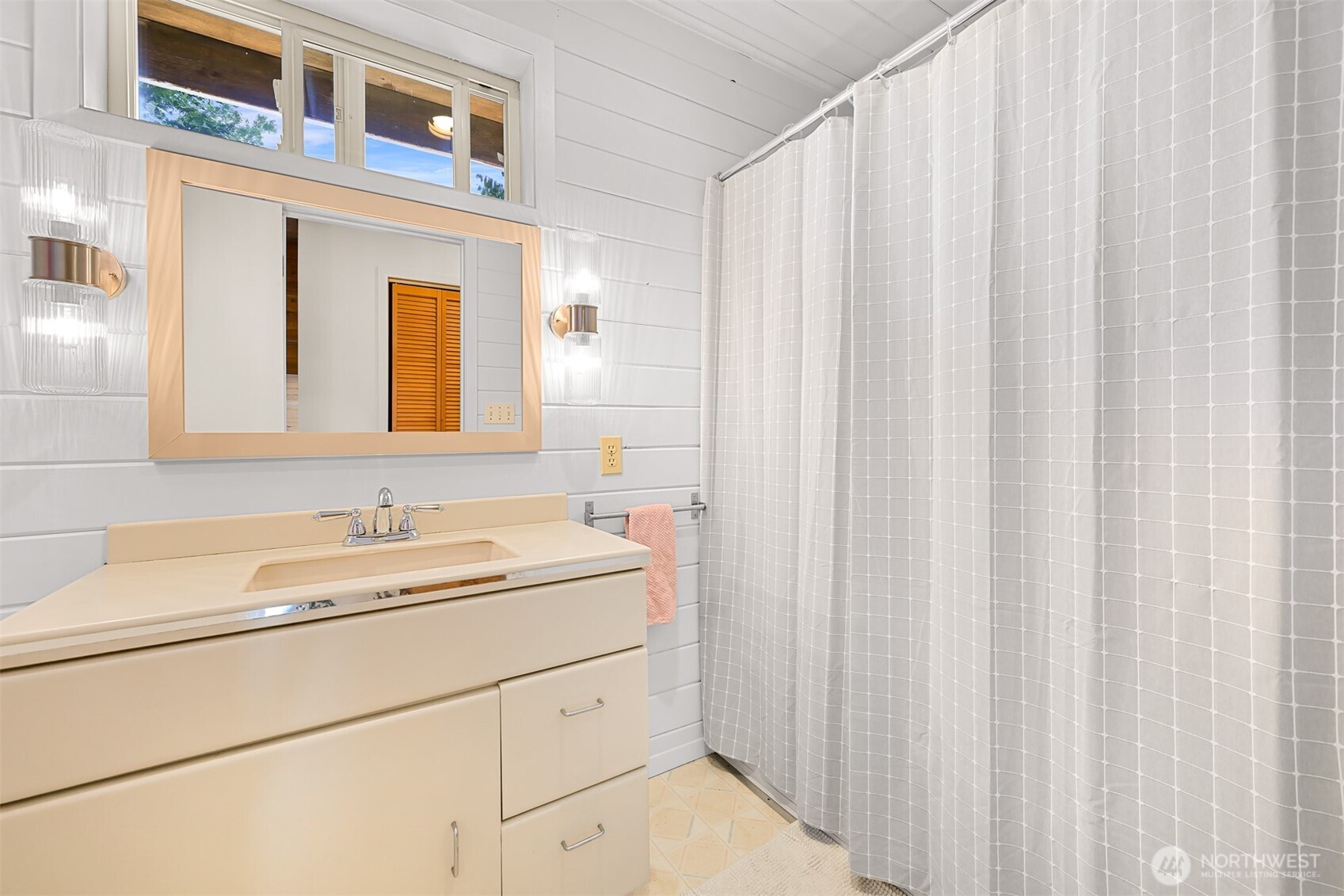 2365 Pine Drive , Ferndale, WA 98248