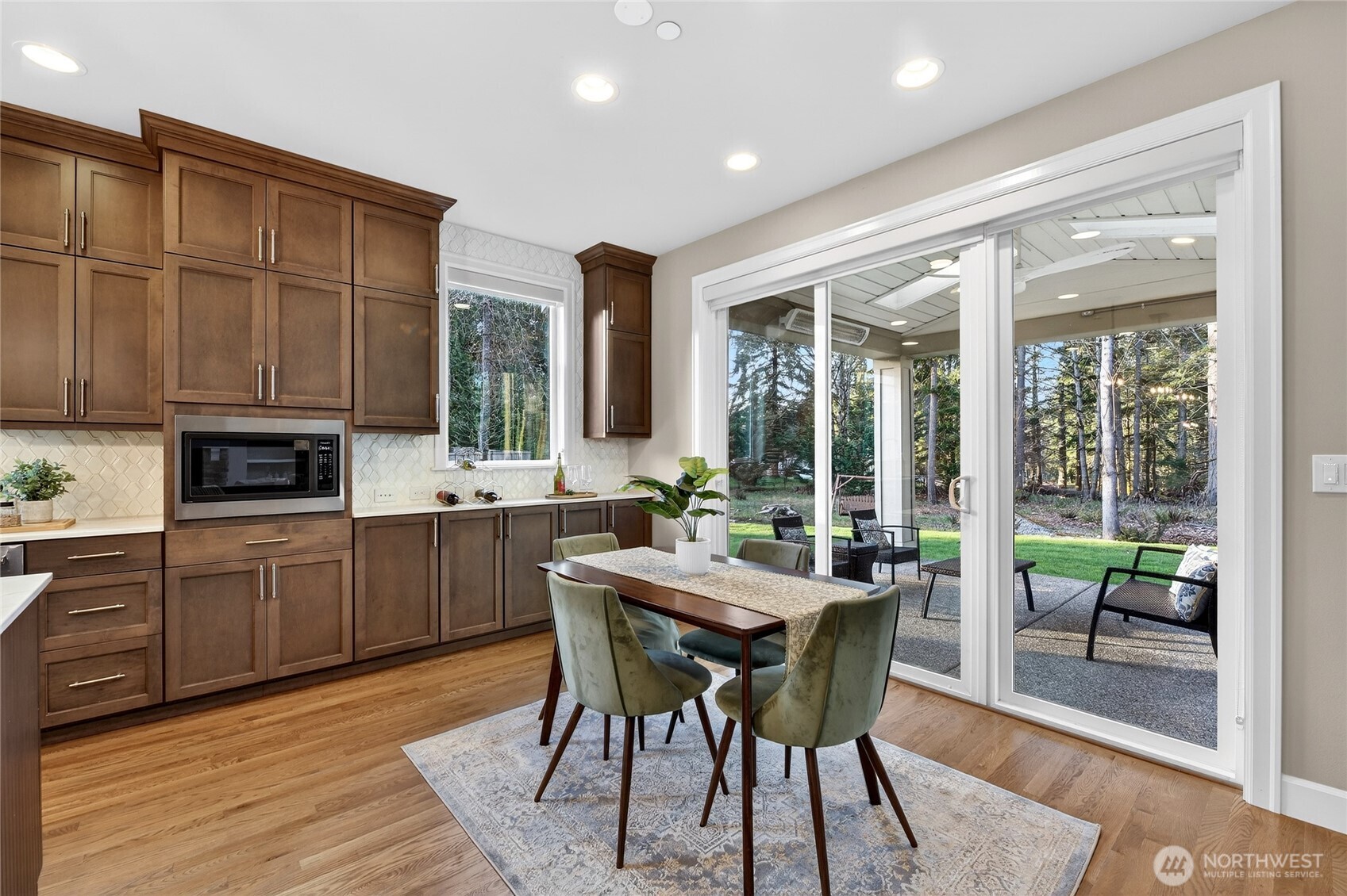 21310 SE 11th Street , Sammamish, WA 98075