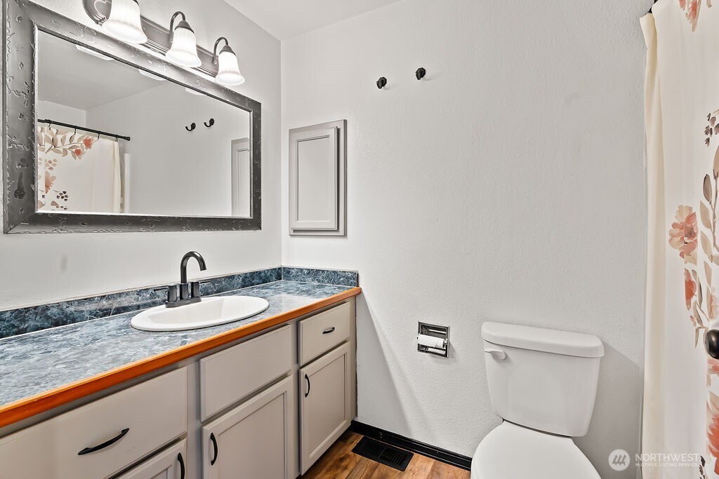 208 W Mount Adams Court , Ellensburg, WA 98926