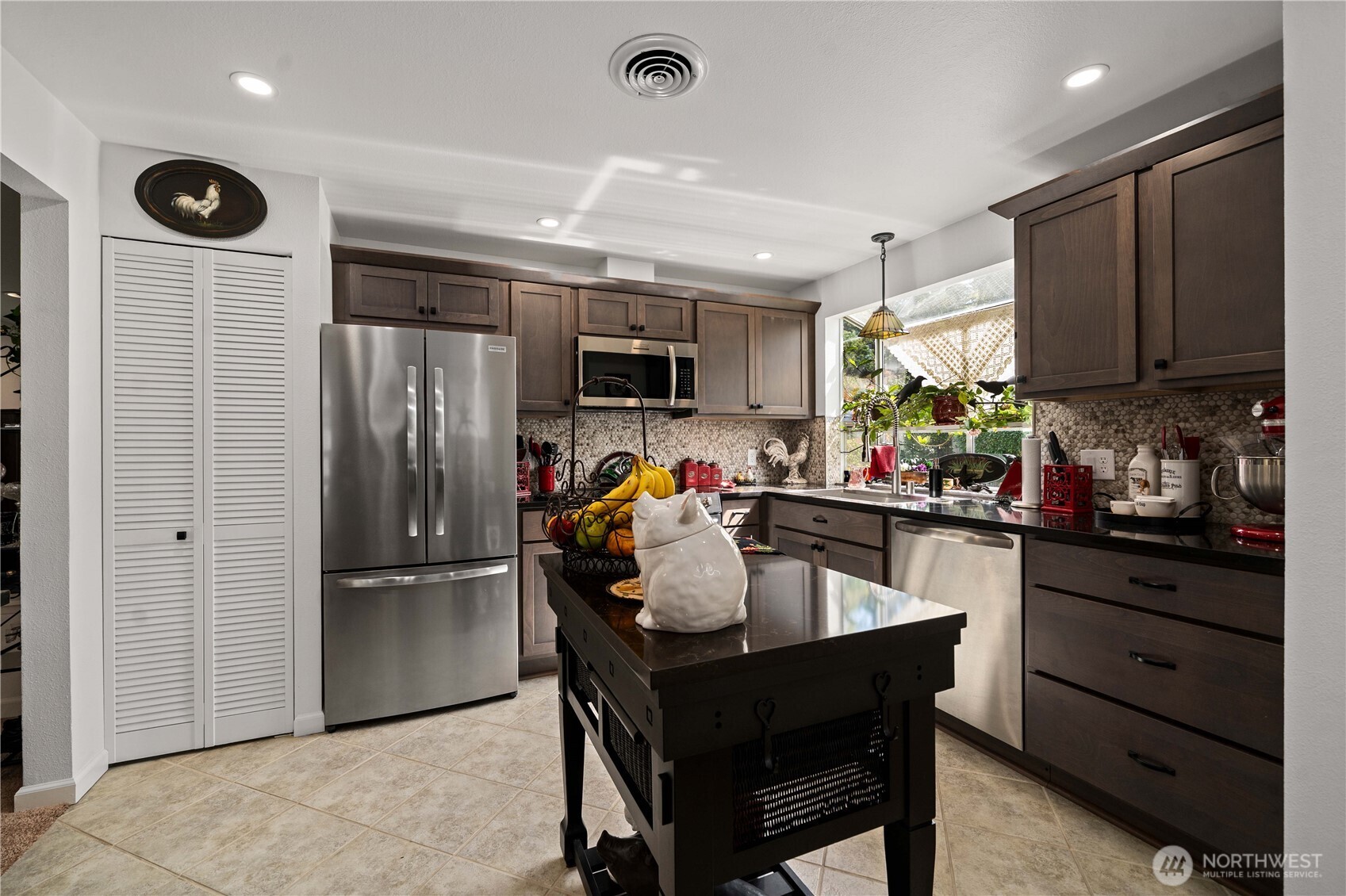 7055 81st Street SW, Lakewood, WA 98499