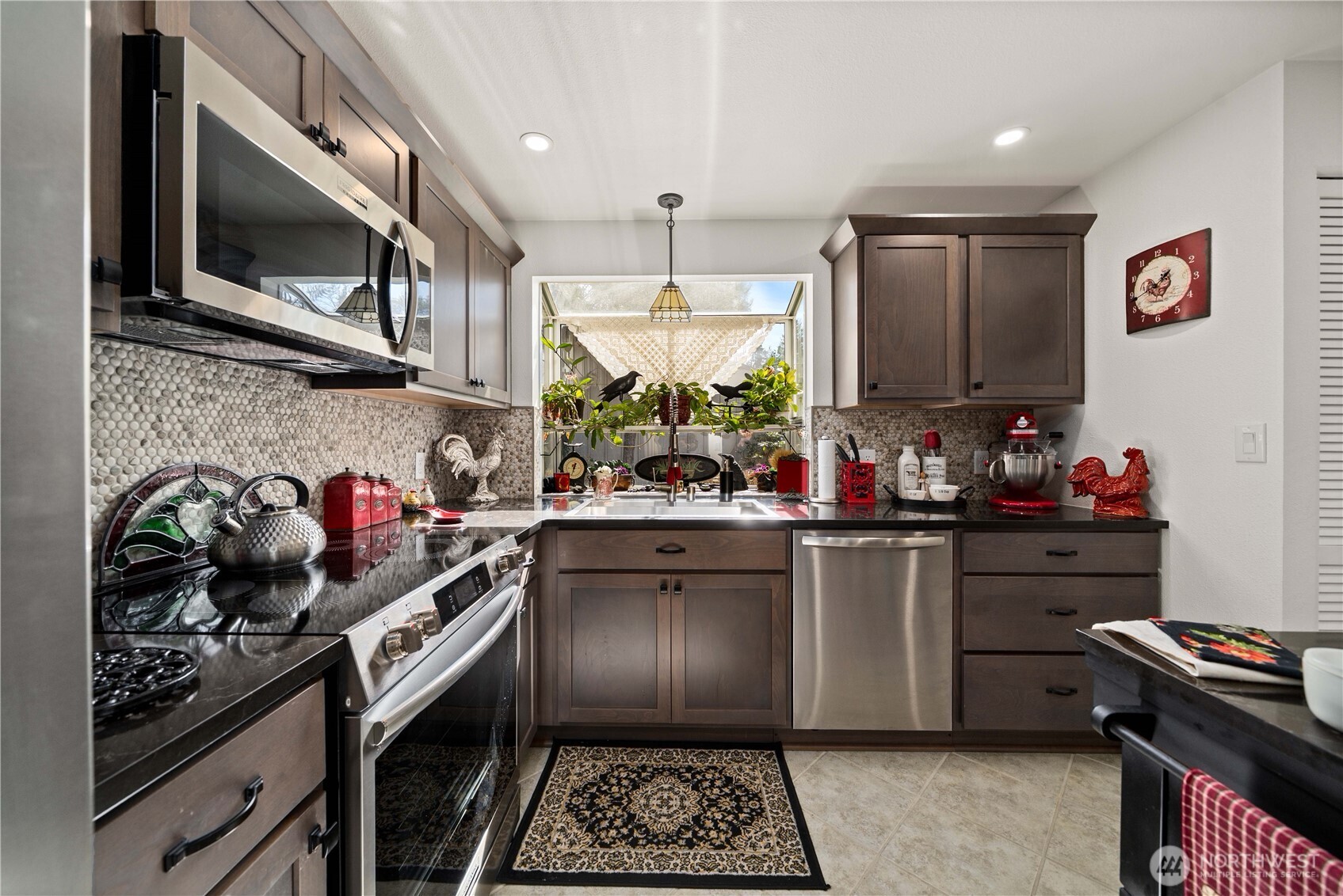 7055 81st Street SW, Lakewood, WA 98499