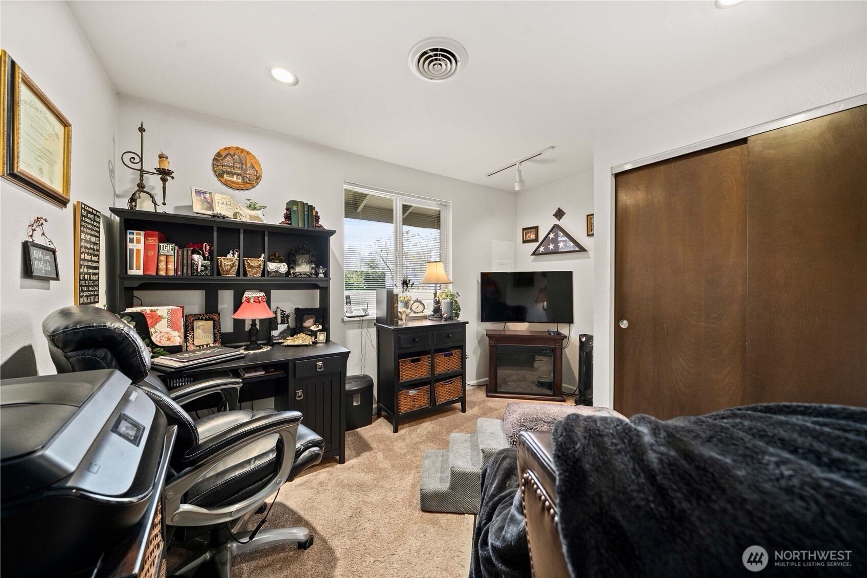 7055 81st Street SW, Lakewood, WA 98499