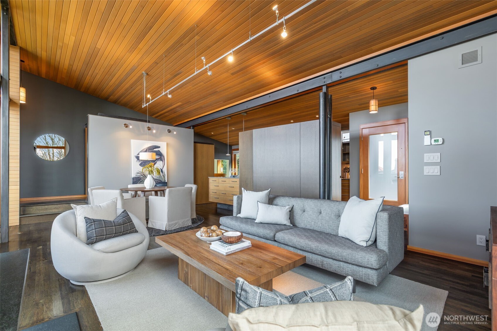 810 W Lee , Seattle, WA 98119