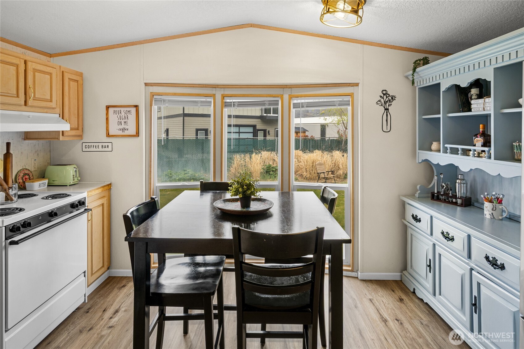 670 SW Section Avenue , Quincy, WA 98848