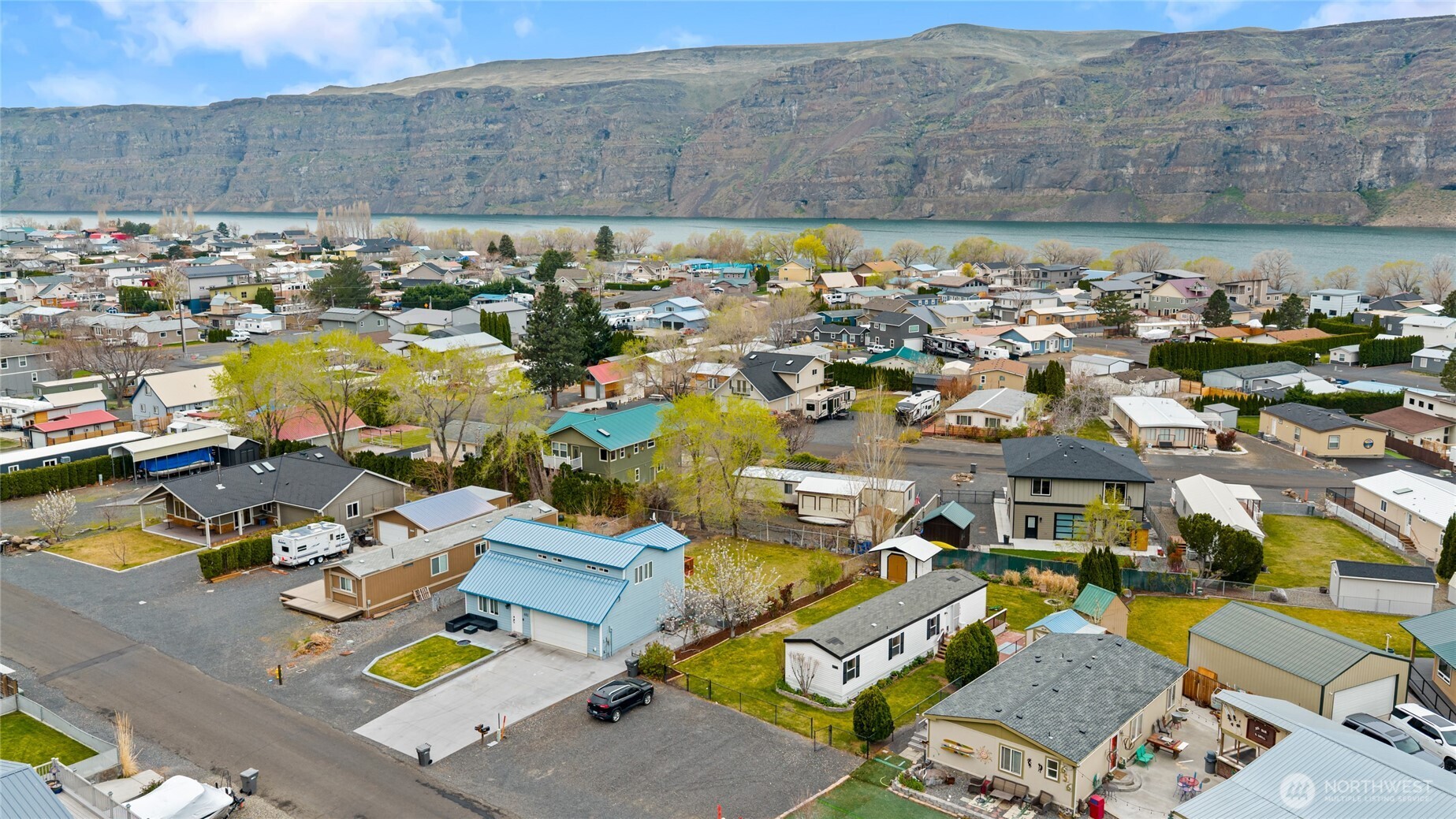 670 SW Section Avenue , Quincy, WA 98848