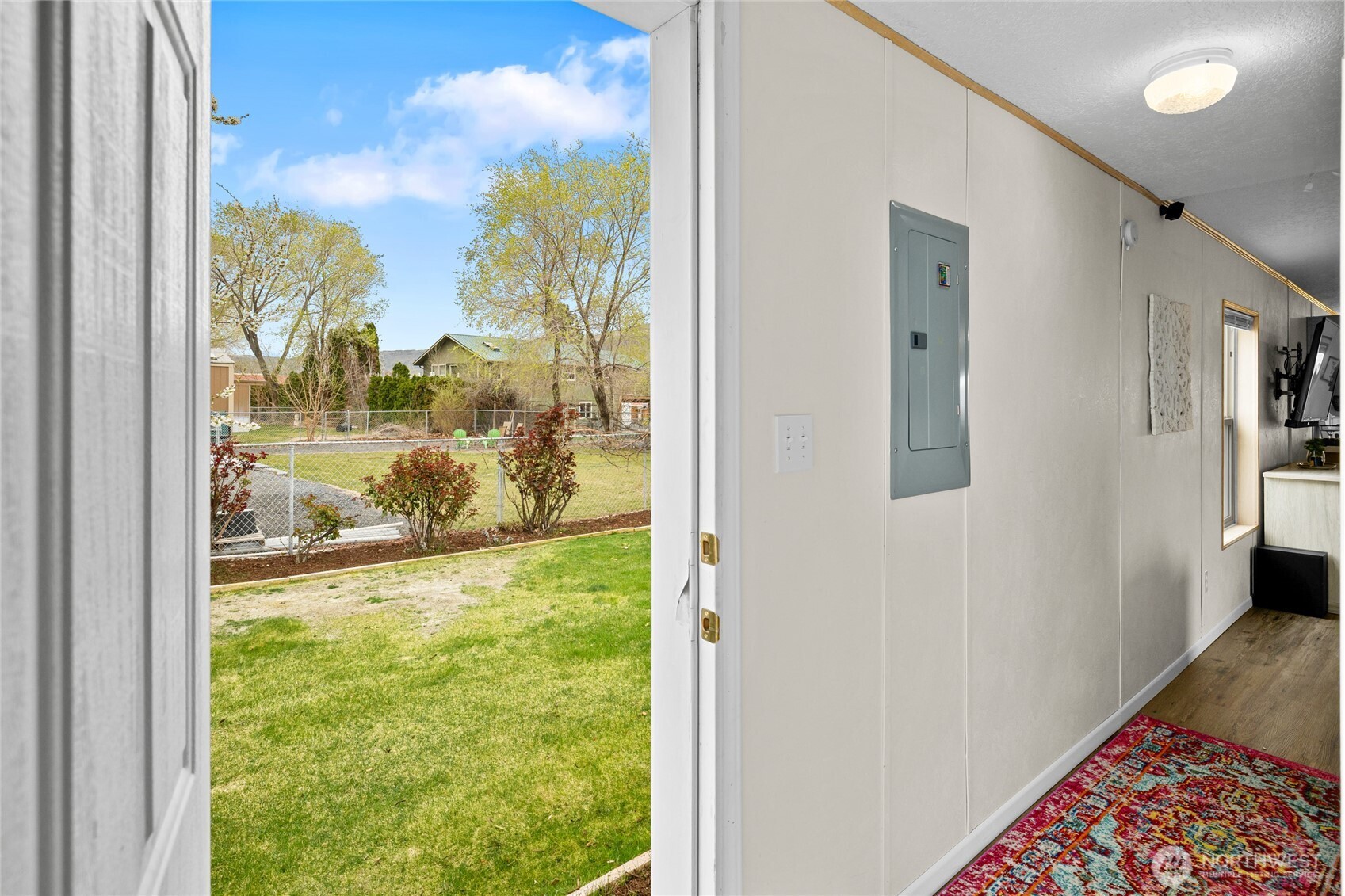 670 SW Section Avenue , Quincy, WA 98848