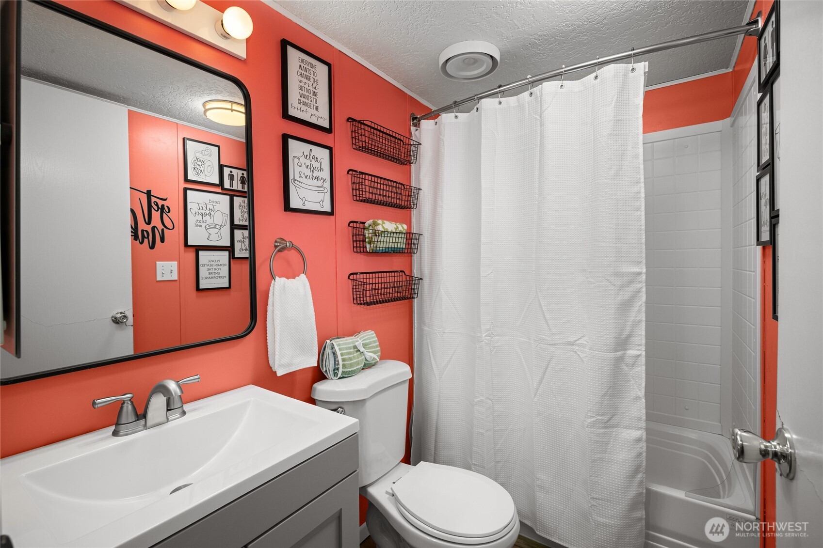 670 SW Section Avenue , Quincy, WA 98848