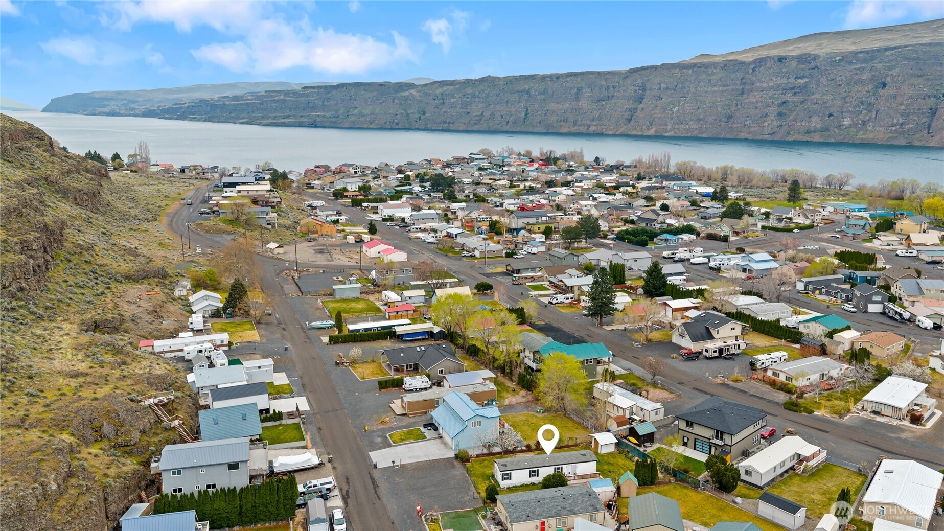 670 SW Section Avenue , Quincy, WA 98848