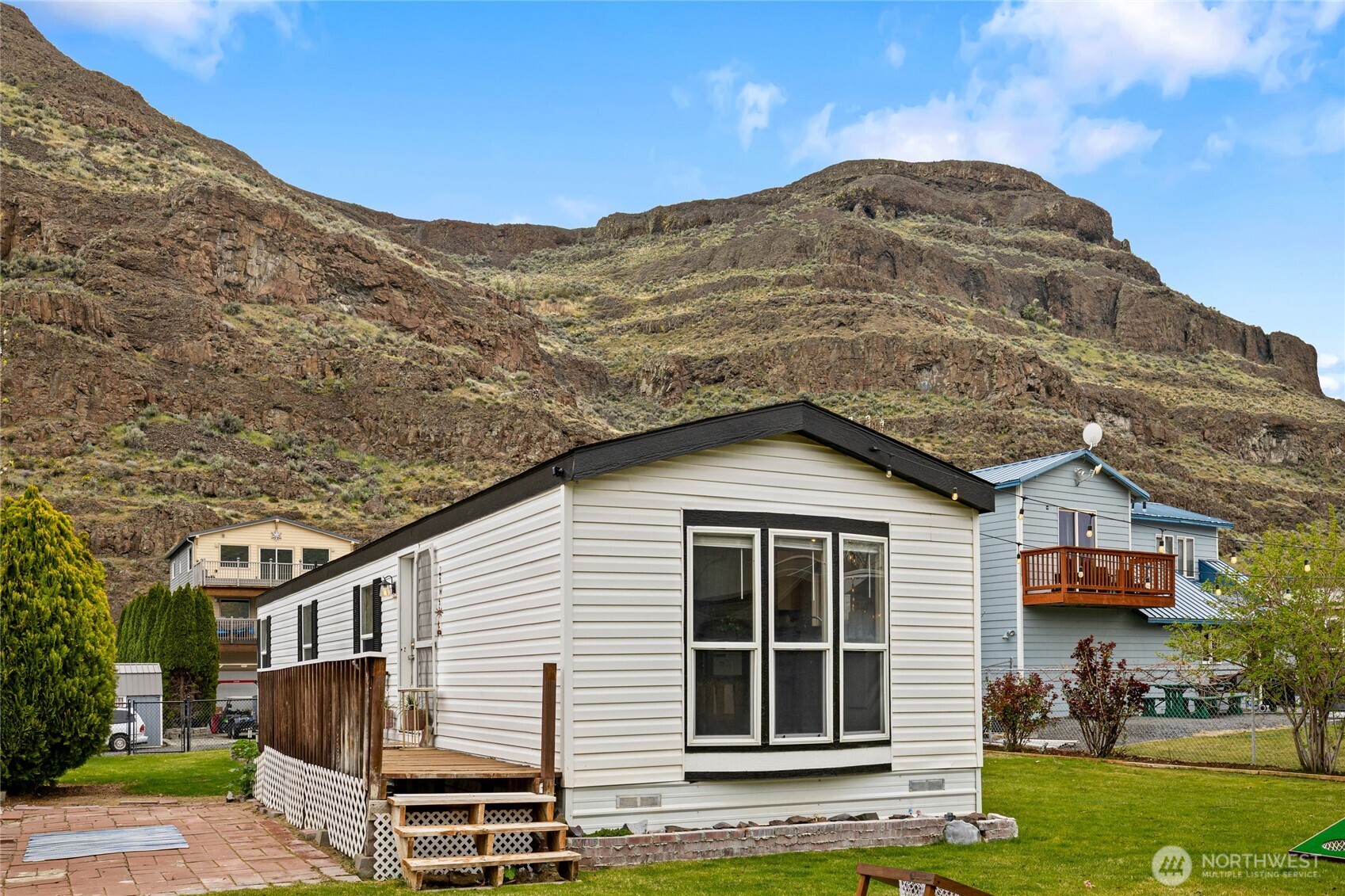 670 SW Section Avenue , Quincy, WA 98848