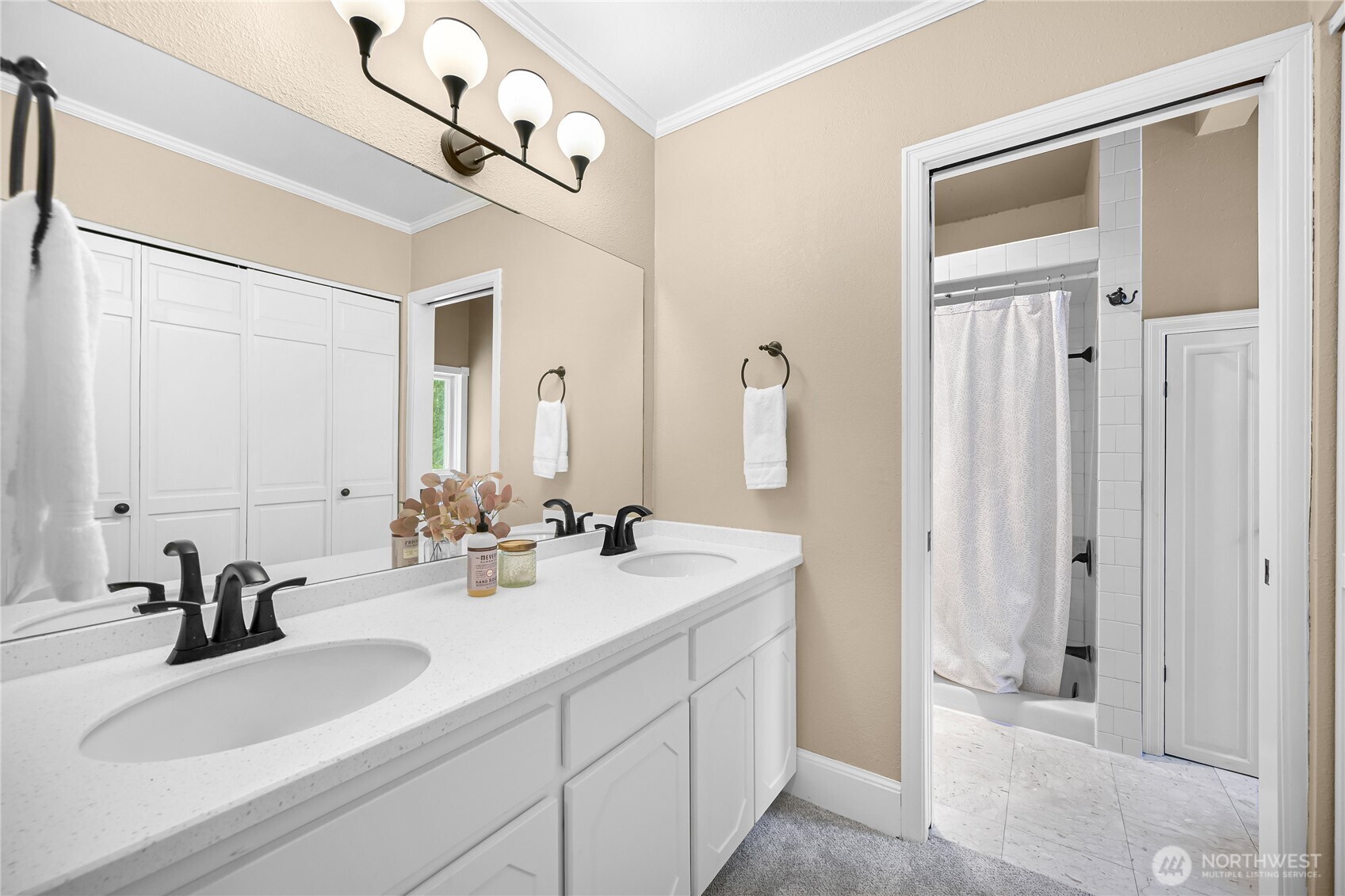 6710 Deer Lane , Anacortes, WA 98221