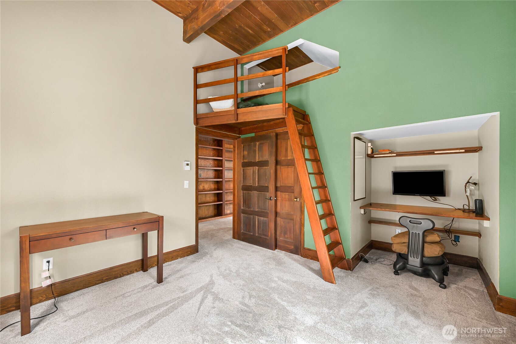 6710 Deer Lane , Anacortes, WA 98221