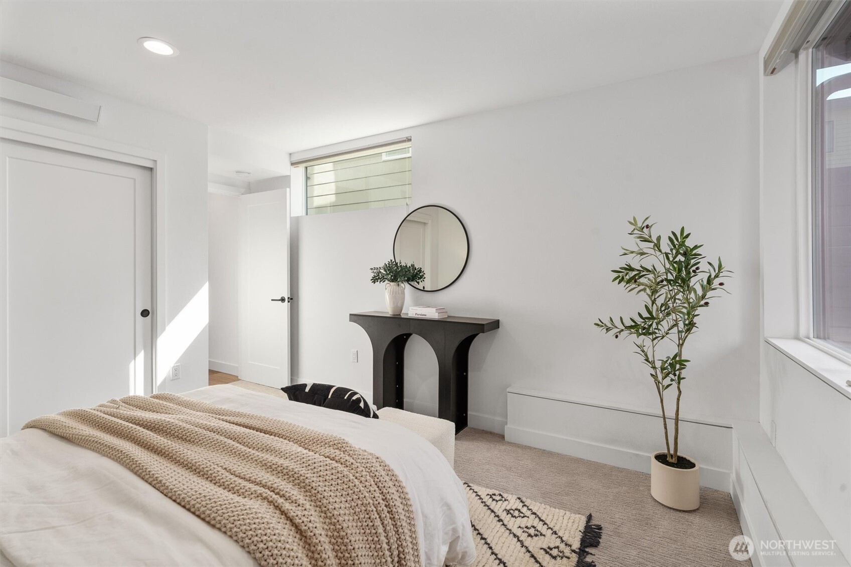 4521 Sunnyside Avenue N #A, Seattle, WA 98103