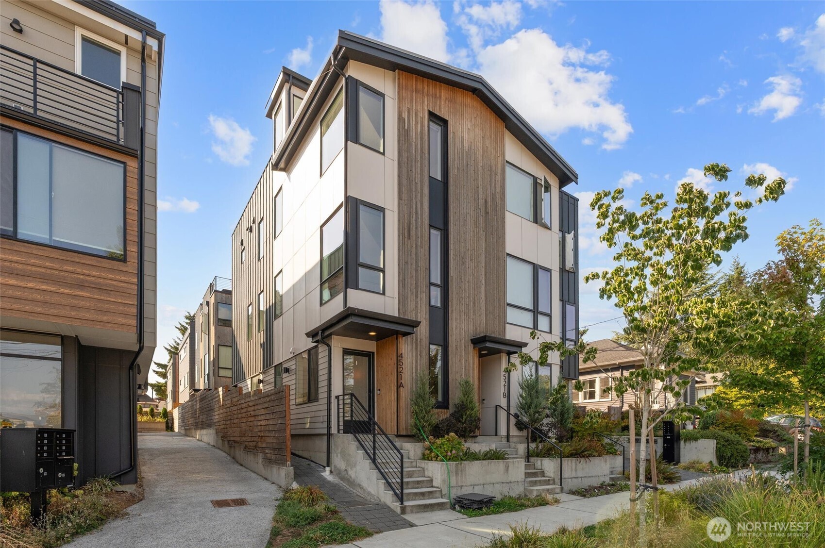 4521 Sunnyside Avenue N #A, Seattle, WA 98103