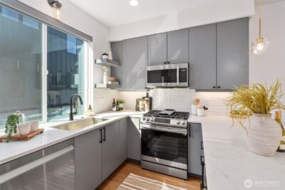 4521 Sunnyside Avenue N #A, Seattle, WA 98103 - Photo 9