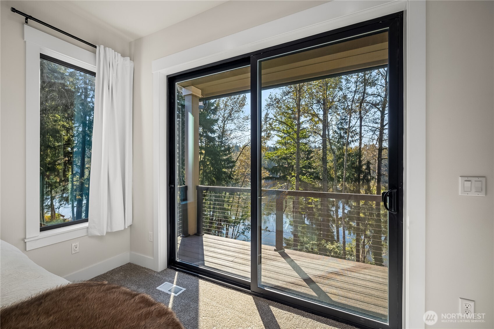 4804 W Tapps Drive E, Lake Tapps, WA 98391